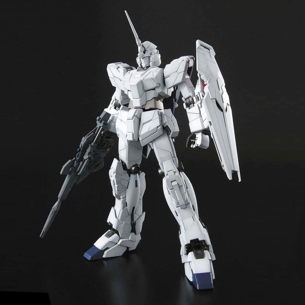 Bandai MG 1/100 RX-0 Unicorn Gundam